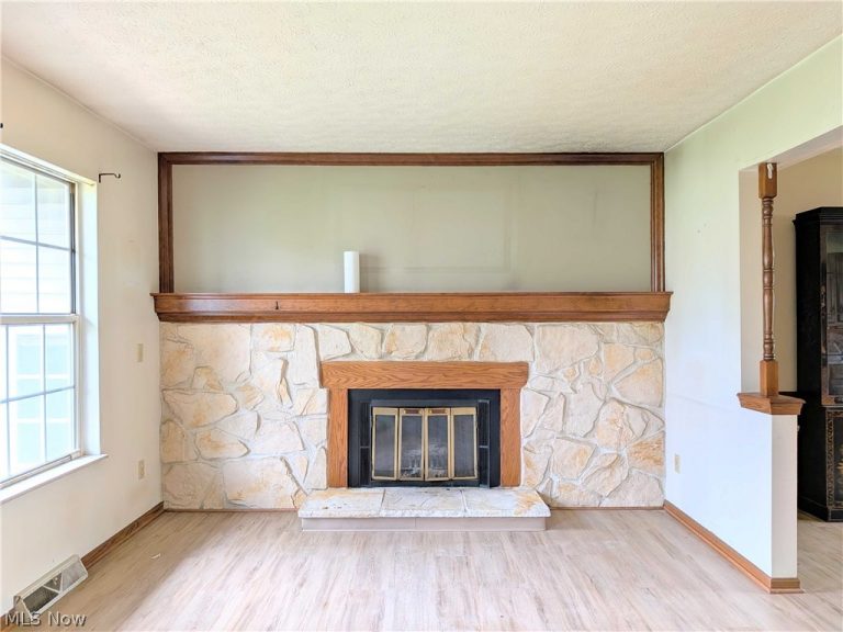 3049 Thornton Street, North Canton, OH - Photo 6