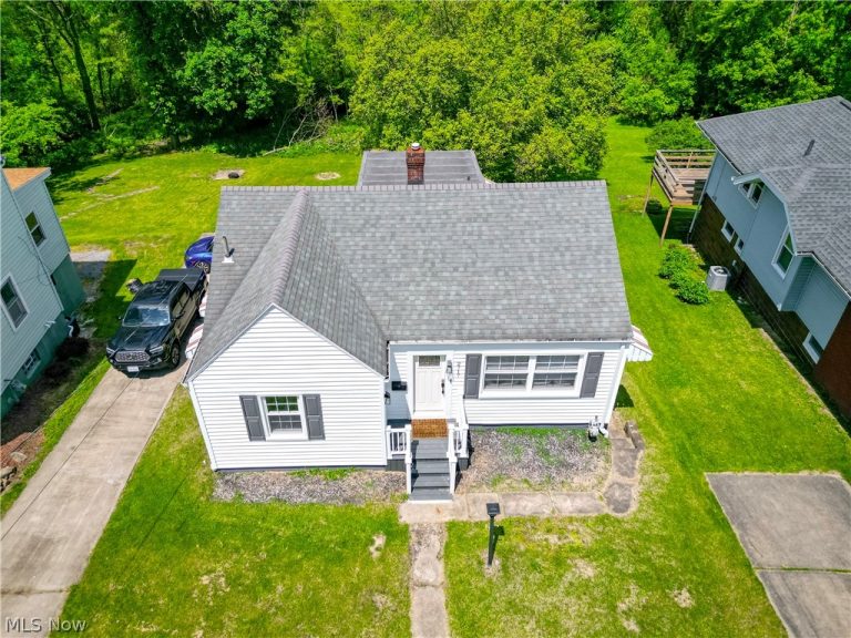 2717 Cleveland Avenue, Steubenville, OH - Photo 3