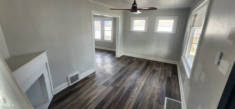 1514 Clermont Road, Cleveland, OH - Photo 3