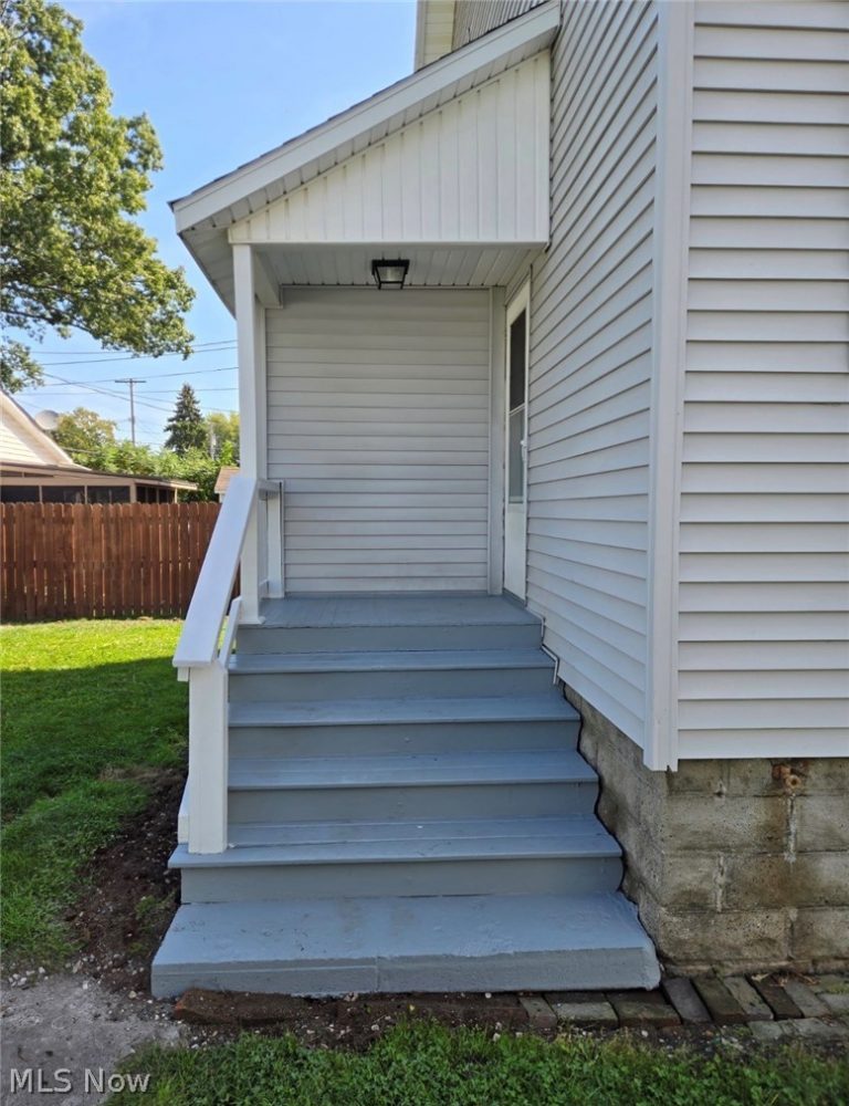 1733 47th Street, Ashtabula, OH - Photo 5