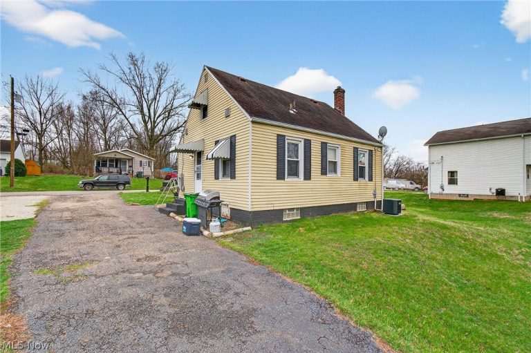 1314 Pearl Drive, Massillon, OH - Photo 4