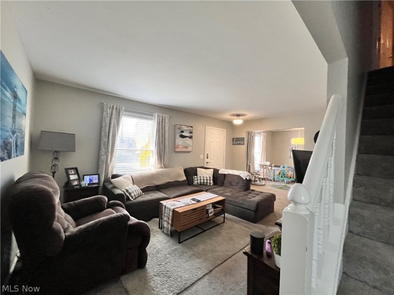 409 King Street, Fairport Harbor, OH - Photo 3