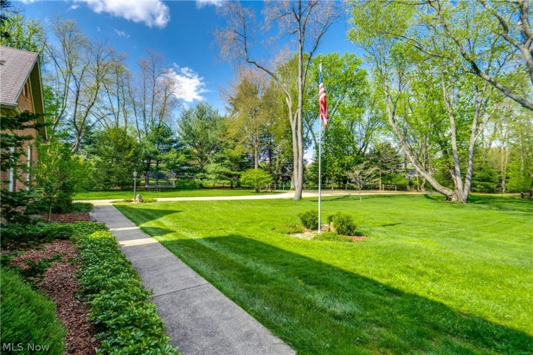 5137 Plain Center Avenue, Canton, OH - Photo 3