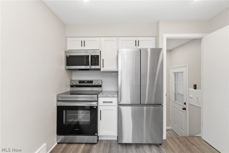 8420 Avon Belden Road, North Ridgeville, OH - Photo 8