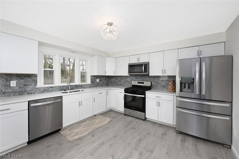 439 Strader Road, Akron, OH - Photo 8