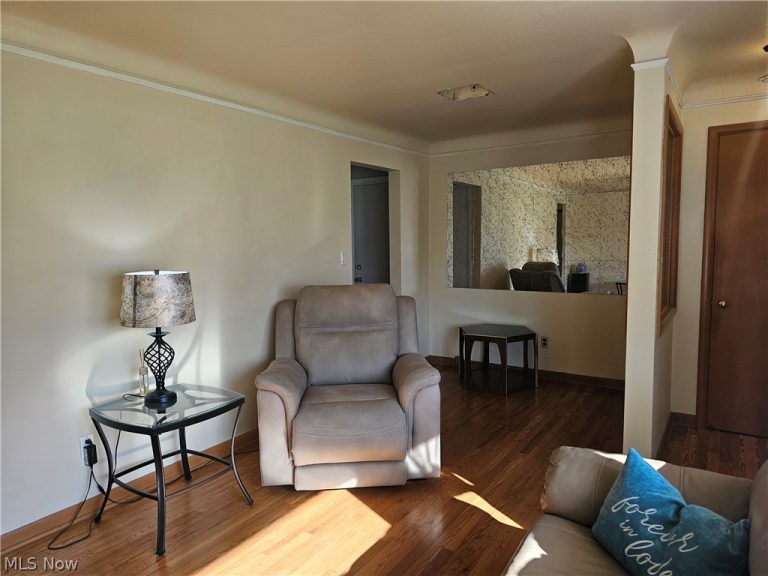 4087 Suffolk Road, South Euclid, OH - Photo 3