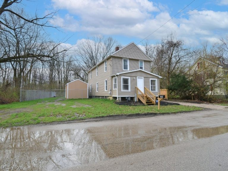 1422 30th Street, Ashtabula, OH - Photo 4