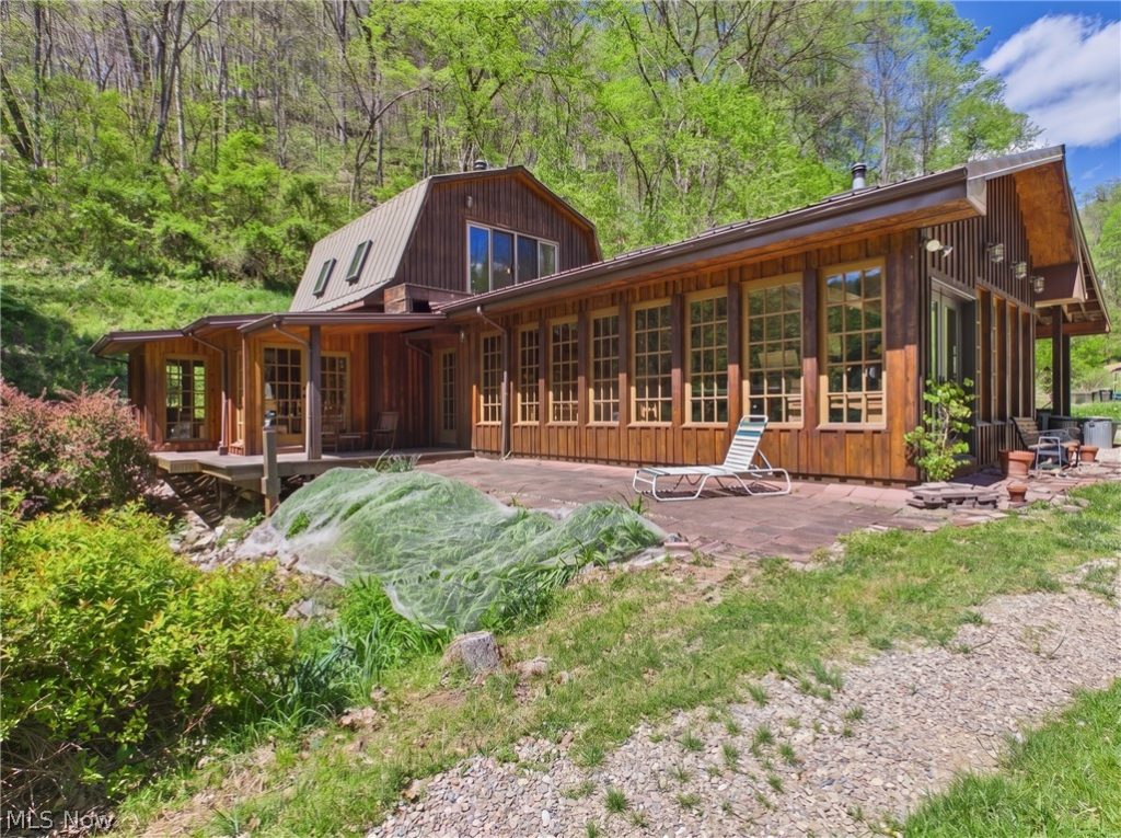 1000 Coon Fork Road, Arnoldsburg, WV