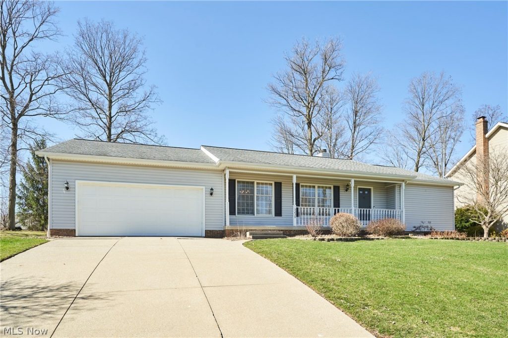 3238 Cherie Cercle, Cuyahoga Falls, OH