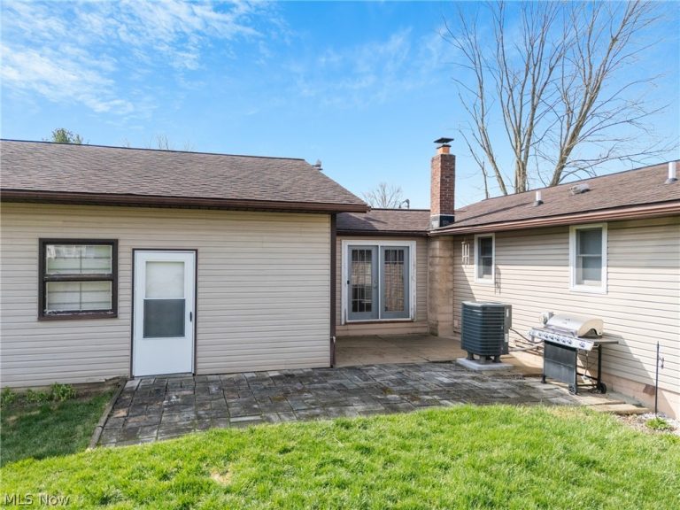 1090 Fort Road, Dellroy, OH - Photo 6