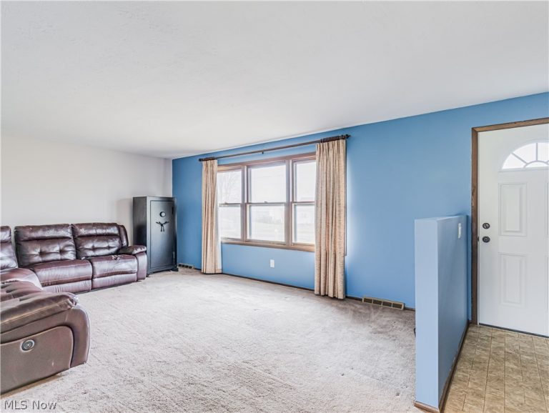 312 Decourcey Street, Rittman, OH - Photo 5