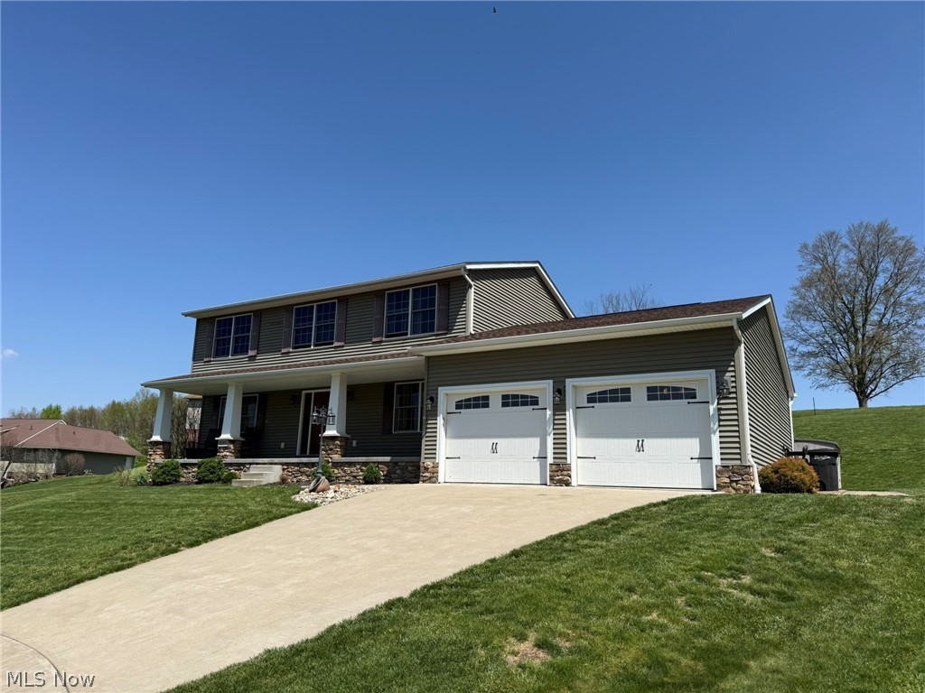 235 Briarwood Drive, New Philadelphia, OH