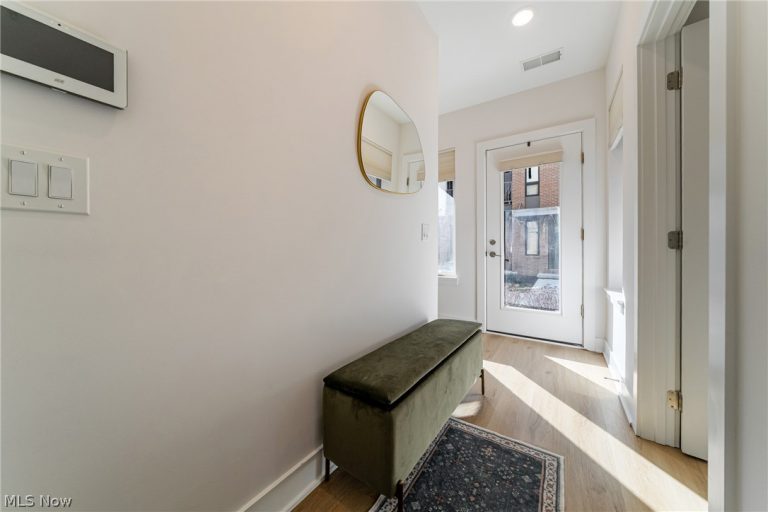 7311 Catlin Court, Cleveland, OH - Photo 4