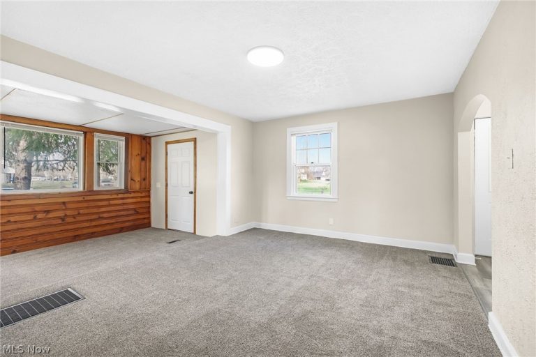 1521 Maryland Avenue, Canton, OH - Photo 8