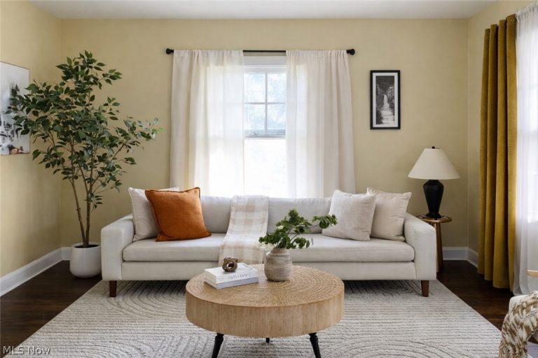 1726 Midland Avenue, Youngstown, OH - Photo 3