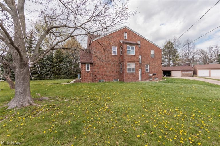 3155 Rocky River Drive, Cleveland, OH - Photo 3