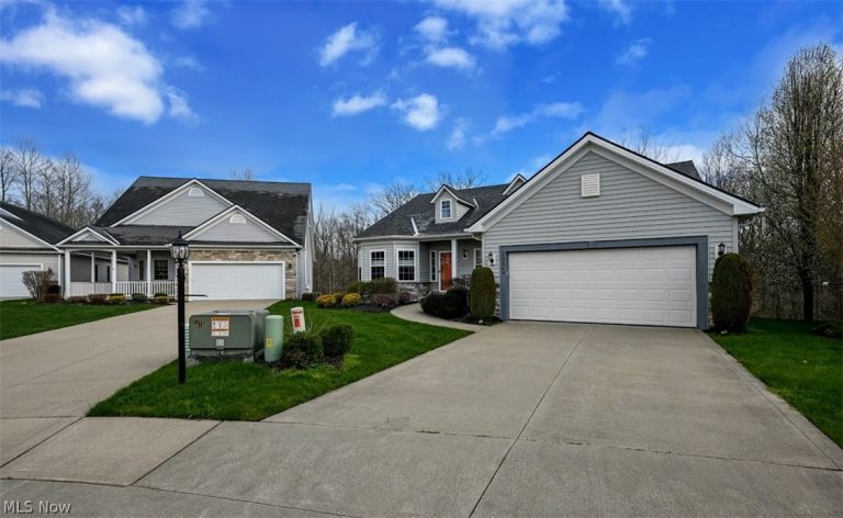 10269 River Run Lane, North Royalton, OH - Photo 2
