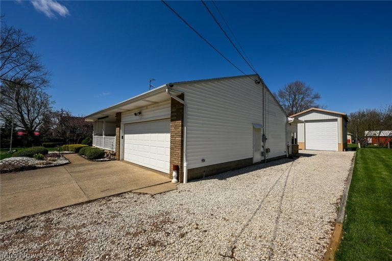 1791 Sunline Drive, Mogadore, OH - Photo 3