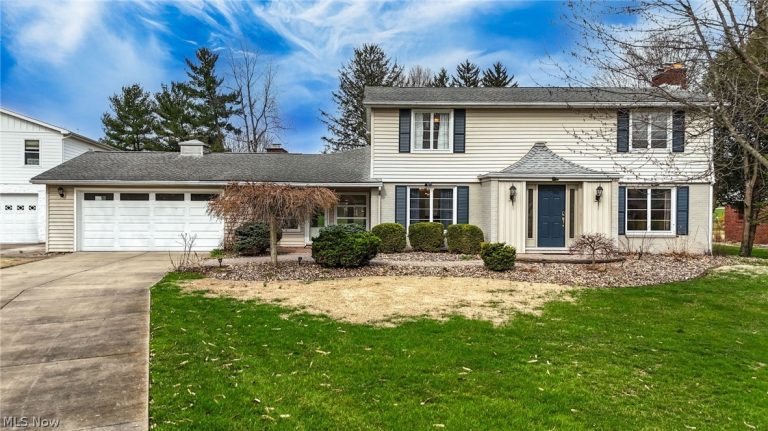 105 Country Club Drive, Marietta, OH, 45750