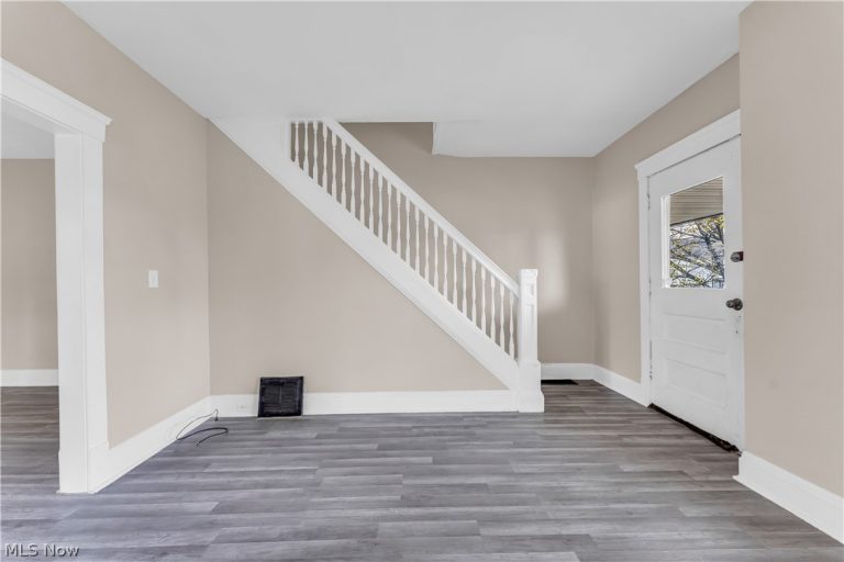 3103 Bradwell Avenue #2, Cleveland, OH - Photo 5