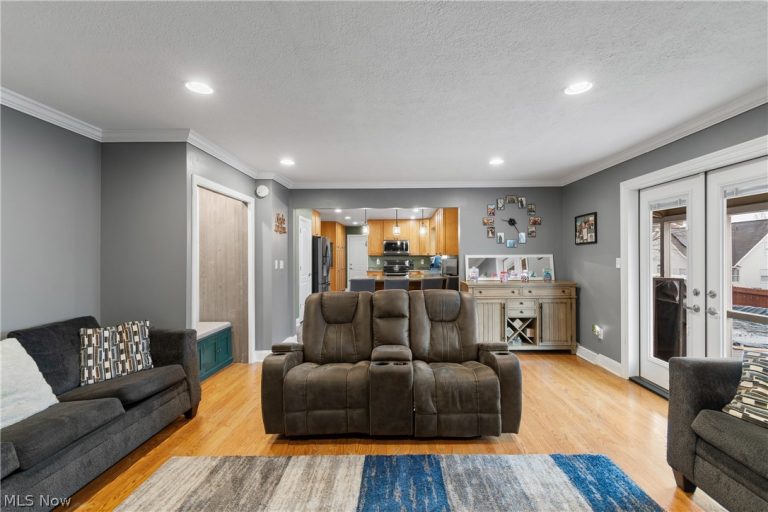 417 Forest Lane, Wadsworth, OH - Photo 8