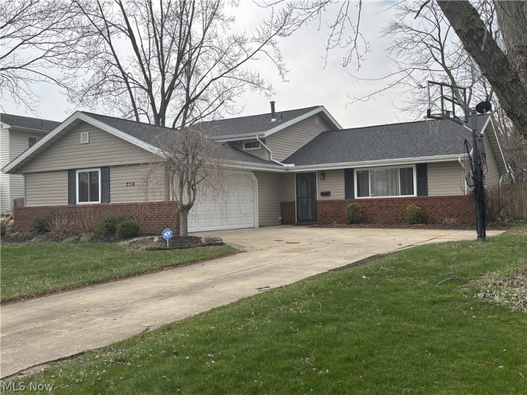 236 Northfield Drive, Elyria, OH, 44035