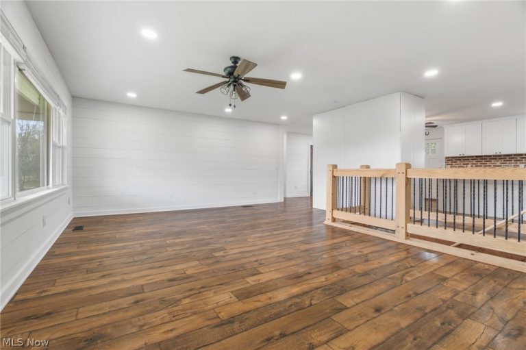 14177 Millersburg Road, Navarre, OH - Photo 6