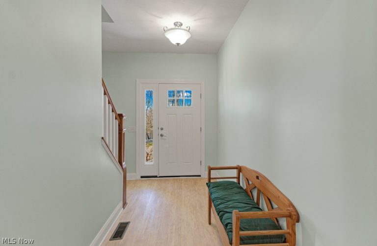 15 Ontario Trail, Malvern, OH - Photo 4