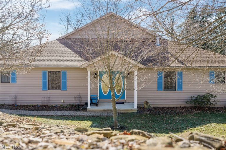 841 Canal Street, Canal Fulton, OH, 44614