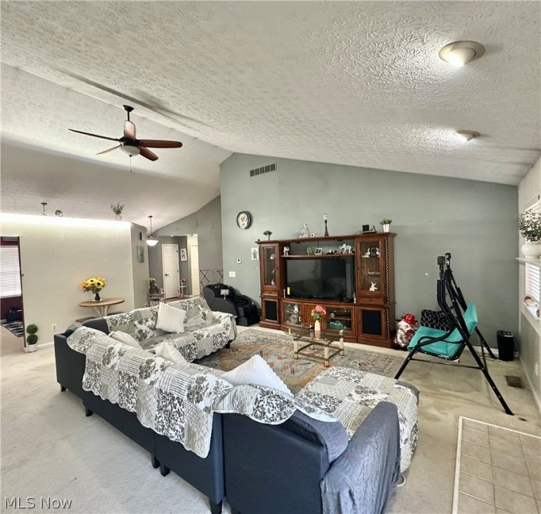 5394 Juniper Court, Ravenna, OH - Photo 3