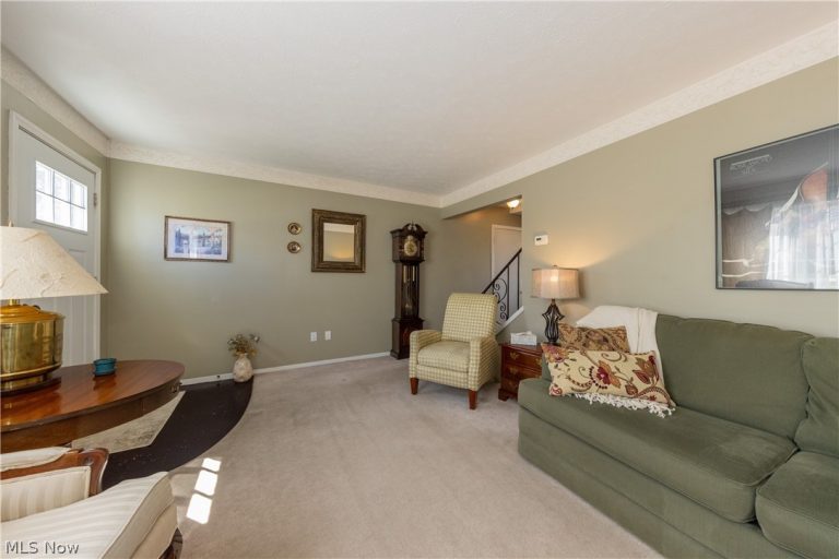 9633 Ryan Drive, Mentor, OH - Photo 4