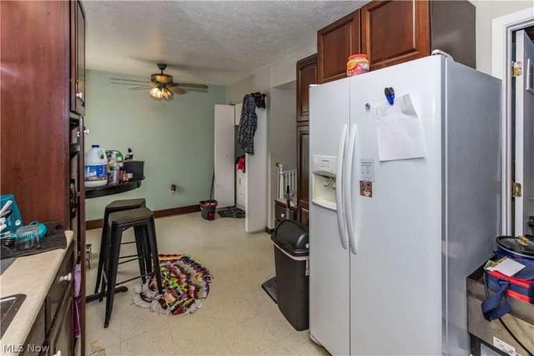 3800 Grace Drive, Kent, OH - Photo 8