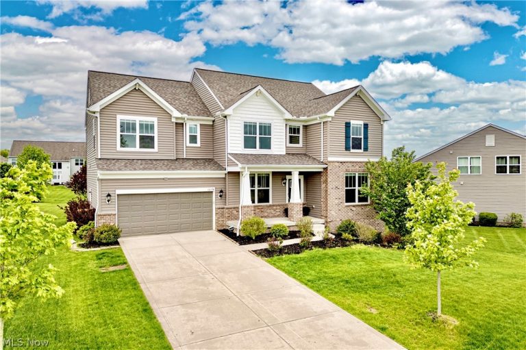 10194 Corbetts Lane, Twinsburg, OH - Photo 2