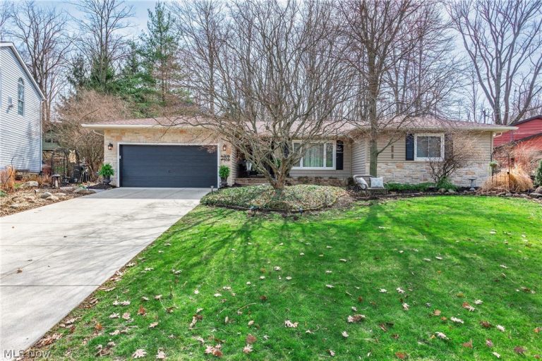 257 Windward Drive, Elyria, OH, 44035