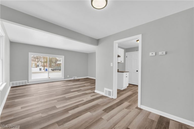 16210 Judson Drive, Cleveland, OH - Photo 6