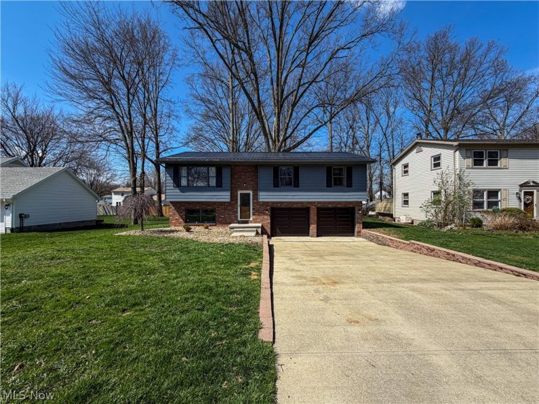 165 Winter Lane, Cortland, OH - Photo 2