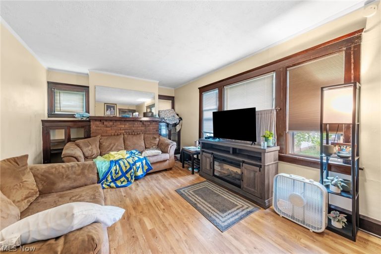 3746 39th Street, Cleveland, OH - Photo 5