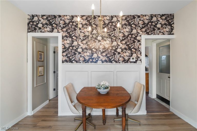 425 Myrtle Avenue, Cuyahoga Falls, OH - Photo 5