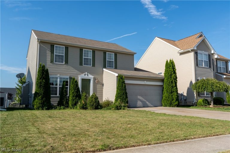 38210 Kingston Drive, North Ridgeville, OH - Photo 2