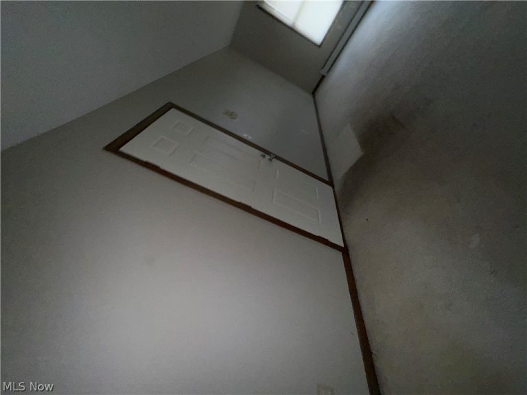 912 Pearson Circle #5, Boardman, OH - Photo 7