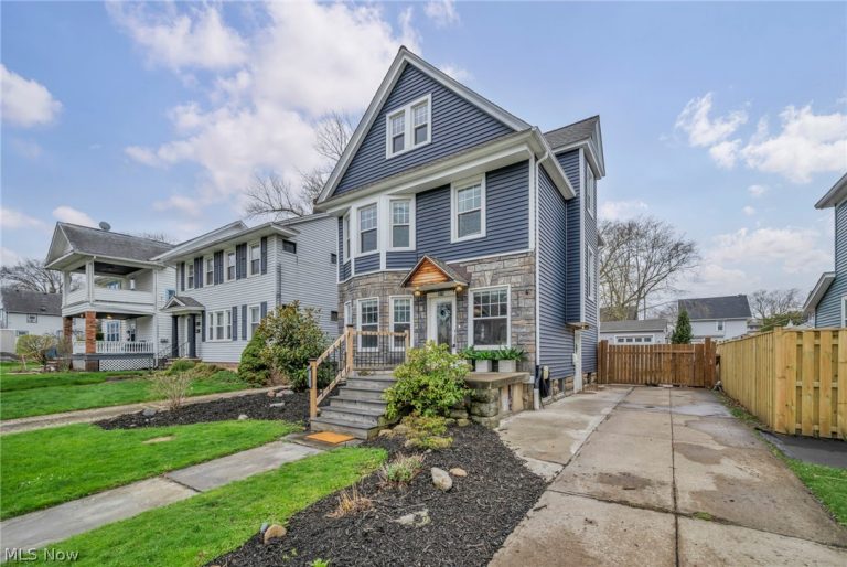 1302 Bonnieview Avenue, Lakewood, OH - Photo 2