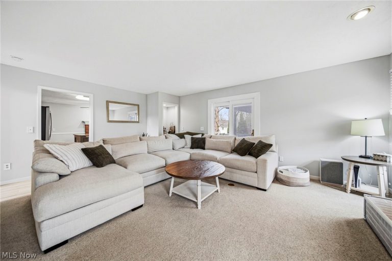 7891 Frontier Drive, Mentor, OH - Photo 3