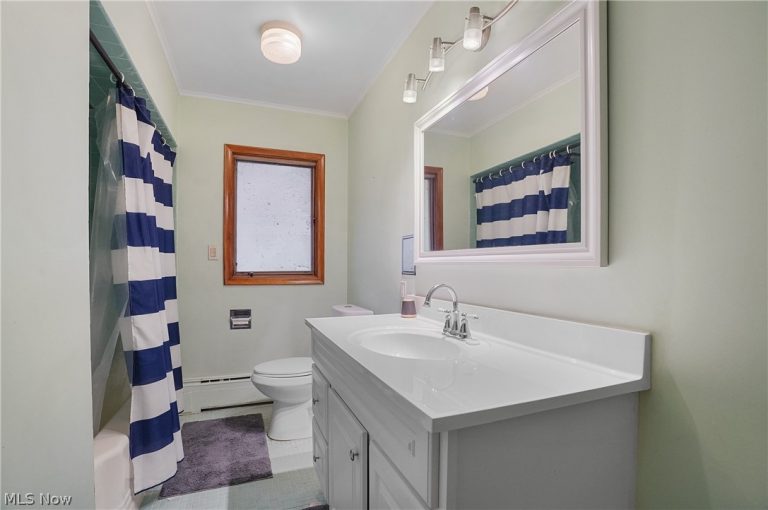 23501 Effingham Boulevard, Euclid, OH - Photo 4