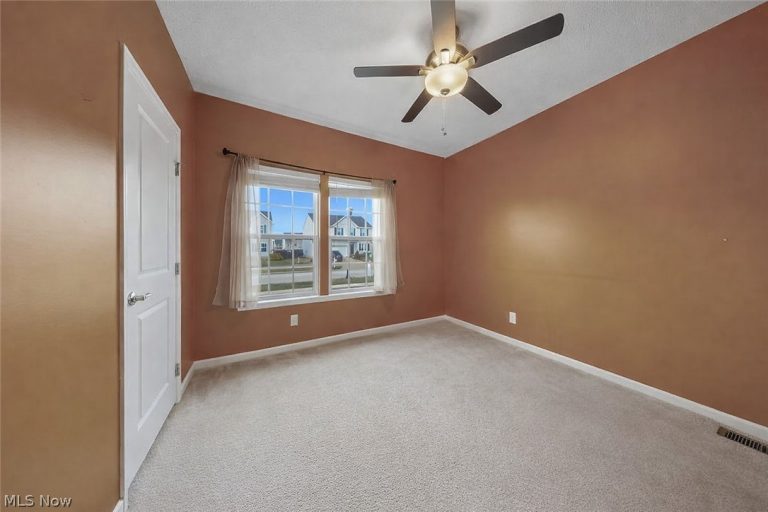 2014 Ashwood Lane, Painesville, OH - Photo 6