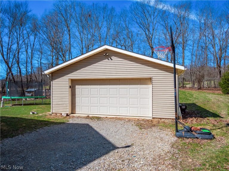 11034 Bardell Road, Bolivar, OH - Photo 3
