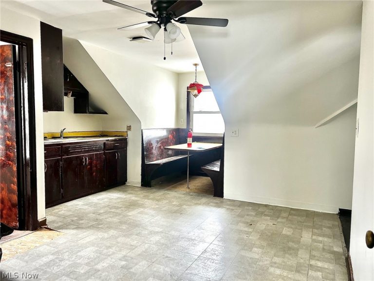 3736 Martin Luther King Jr Drive, Cleveland, OH - Photo 8