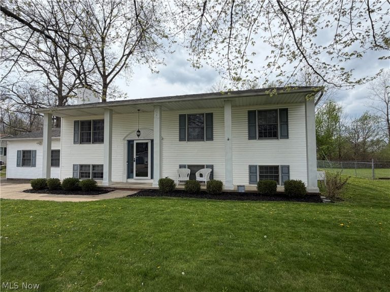 1157 Sturbridge Drive, Louisville, OH - Photo 4