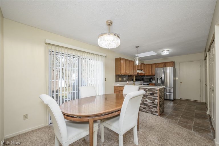 3385 Ash Lane, Cuyahoga Falls, OH - Photo 8