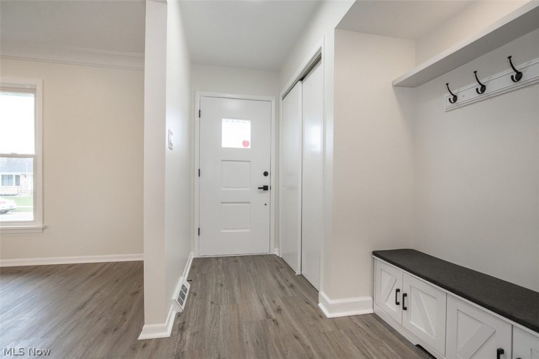 9613 Melody Lane, Brooklyn, OH - Photo 2