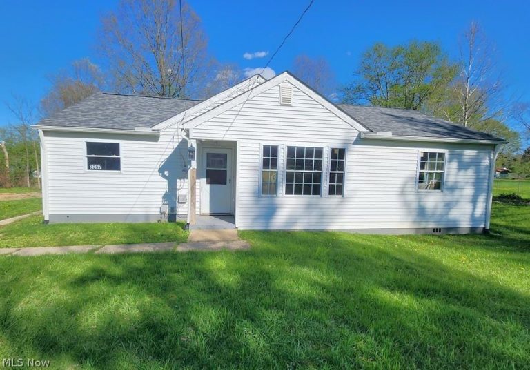 3257 Hillcrest Drive, Norton, OH, 44203